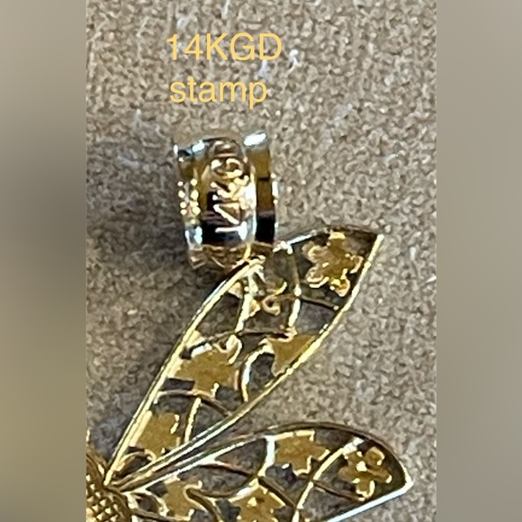 🆕 14k Solid Yellow/White Gold Dragonfly Pendant Diamond Cut - Picture 9 of 13